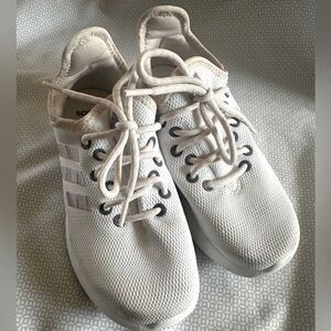 Girls size 1 Adidas Cloudfoam